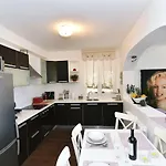 D&M Apartment With Pool, Kostrena
