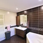 D&M Apartment With Pool, Kostrena